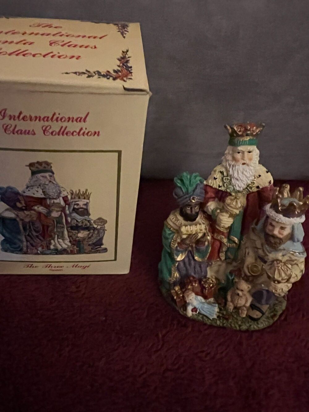 INTERNATIONAL SANTA -SC19